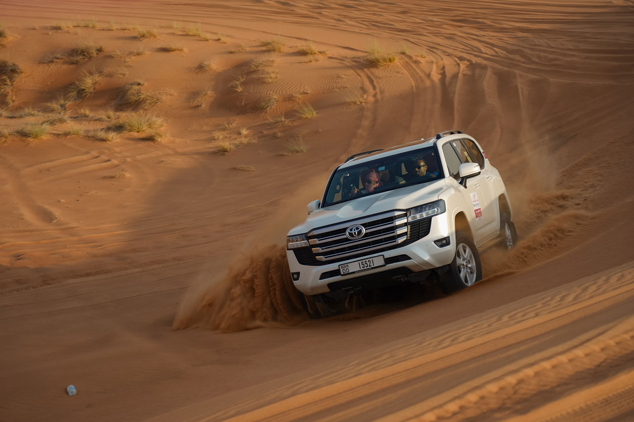 Dubai: Morning Desert Safari, Sandboarding, Camel Ride